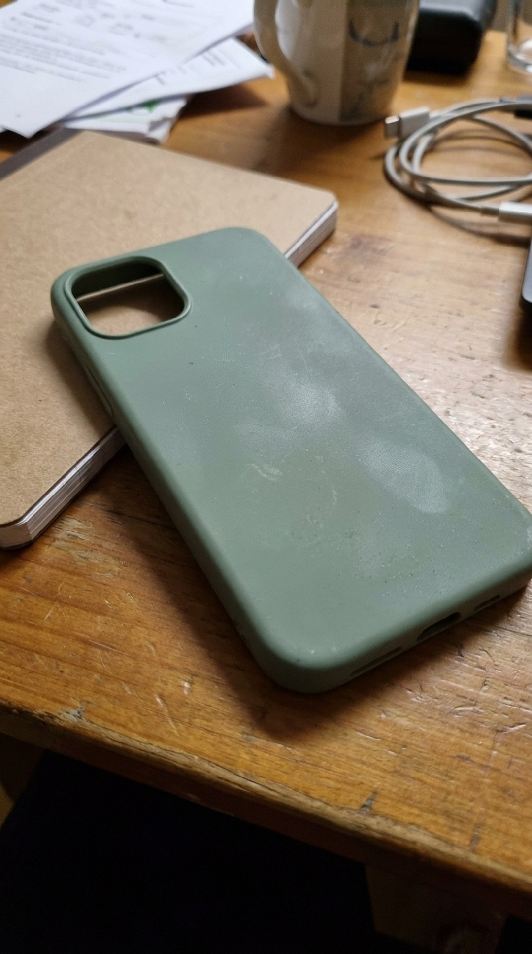 Original phone photo of a phone case.